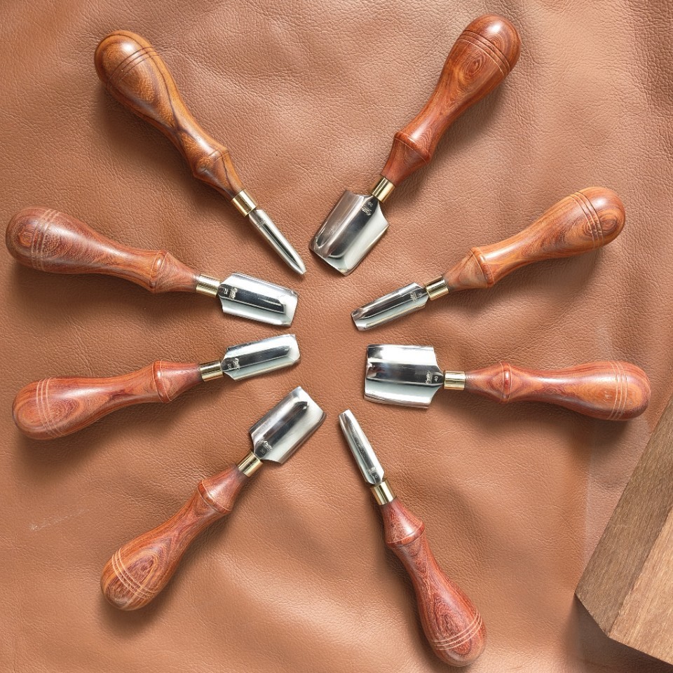 Round Knife Leatherwork - Handmade Leather Working Tools, Hand‑Pressed Rounding